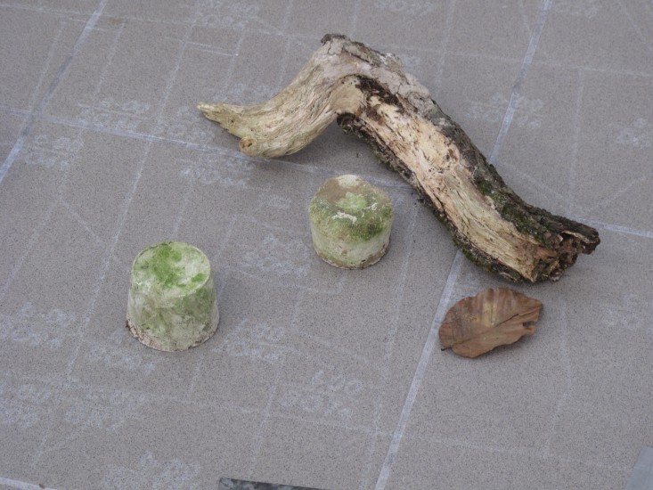 Objects made of gypsum